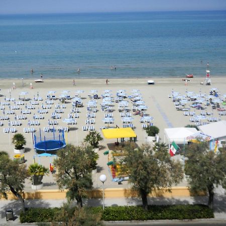 Grand Hotel Excelsior سينِغاليا المظهر الخارجي الصورة
