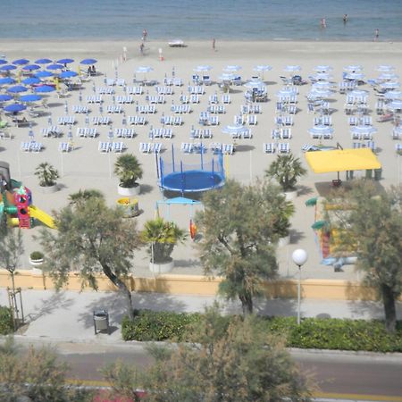 Grand Hotel Excelsior سينِغاليا المظهر الخارجي الصورة