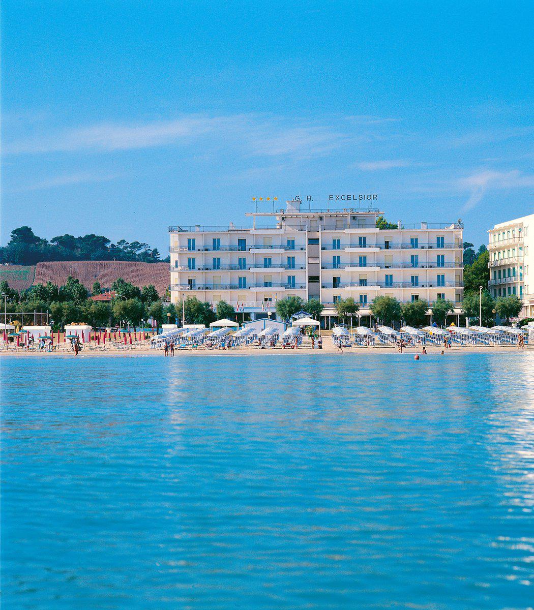 Grand Hotel Excelsior سينِغاليا المظهر الخارجي الصورة